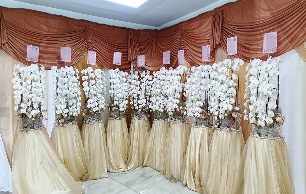 奠禮、花籃、罐頭